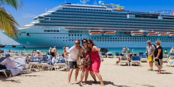 قبل أن تُبحر.. أهم 7 نصائح لرحلتك البحرية الأولى