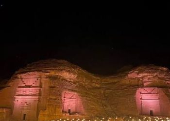 العُلا تفتح ذراعيها لموسم شتوي استثنائي.. فعاليات عالمية ورحلات جوية متزايدة