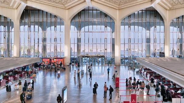 مطار الملك فهد الدولي.. أول مطار سعودي يحصل على اعتماد “تعزيز إمكانية الوصول” عالميًا