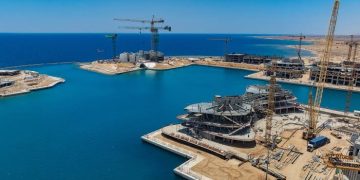 1.7 مليار دولار تدفع “أمالا” نحو الانطلاق.. الوجهة الفاخرة تقترب من أيقونة البحر الأحمر