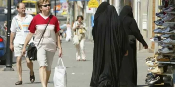 غرامة 4 آلاف يورو.. البرتغال تنضم لـ5 دول أوروبية تحظر النقاب في الأماكن العامة