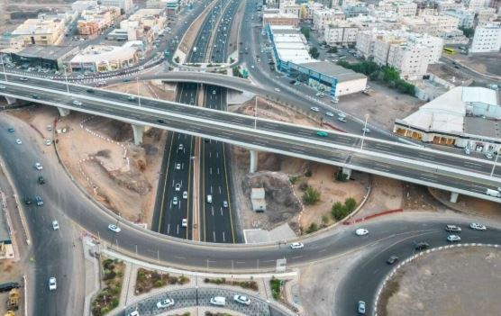 أمانة نجران تنفّذ مشروع ربط طريقي الملك عبدالعزيز والملك عبدالله