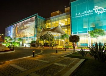السياحة السعودية تشدد الرقابة.. غرامات تصل إلى 250 ألف ريال على مرافق الضيافة غير المرخصة