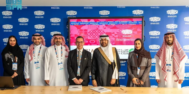 مطار الملك سلمان الدولي يوقع مذكرة تفاهم مع الهيئة السعودية للسياحة