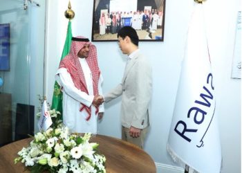 رواسي البناء للاستثمار تستعرض فرص التعاون مع “زد تي إي” الصينية في الاتصالات والطاقة ضمن رؤية السعودية 2030