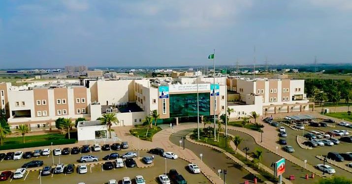 نجاح طبي جديد في السعودية.. زراعة عدسات باستخدام تقنية “ياماني” الحديثة