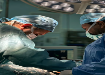 عملية نوعية في مستشفى الأمير عبدالمحسن بالعلا تنقذ شابة سعودية من آلام مزمنة