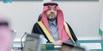 أمير الحدود الشمالية يترأس اجتماع لجنة مراقبة عقارات الدولة ويؤكد التصدي للتعديات