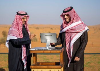 وزير الداخلية يدشّن مشروعًا بيئيًا نوعيًا لتعزيز الغطاء النباتي في محمية الملك سلمان بالجوف