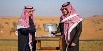 وزير الداخلية يدشّن مشروعًا بيئيًا نوعيًا لتعزيز الغطاء النباتي في محمية الملك سلمان بالجوف