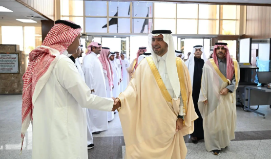وزير البلديات والإسكان يطلع على مشاريع تطويرية وتنموية لتعزيز جودة الحياة في نجران