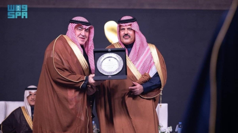 أمير حائل يكرّم الفائزين بـ جائزة بصمة في نسختها الثامنة