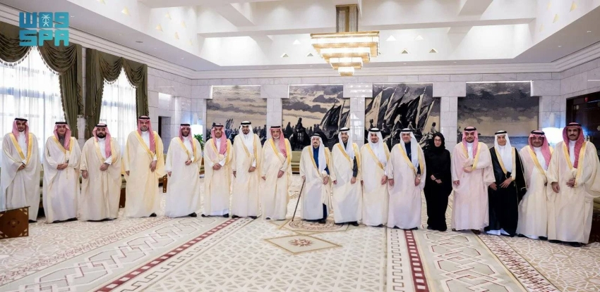 أمير الرياض يطلع على خطط تطوير الاستثمار للغرفة التجارية الصناعية بالمنطقة