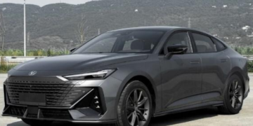 شانجان UNI-V 2026