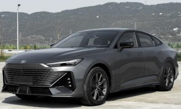 شانجان UNI-V 2026