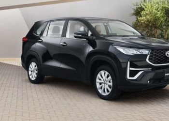 تويوتا إنوفا