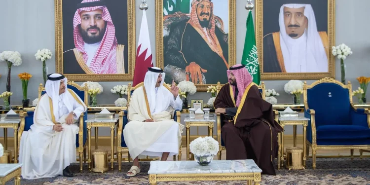 ولي العهد يستقبل أمير قطر