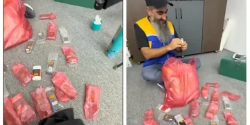 تاجر ليبي يتسلّم شحنة هواتف دفع ثمنها قبل 16 عاماً