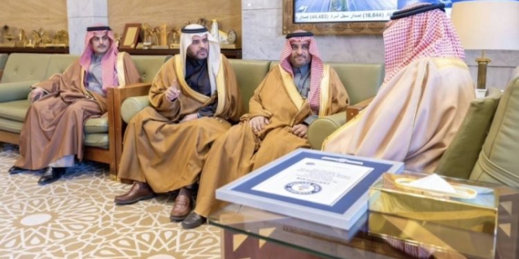 أمير الرياض يشيد بإنجازات أكاديمية التعلم الحاصلة على رقم قياسي عالمي في التدريب