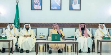 أمير الشرقية يسلّم وثائق تملّك الوحدات السكنية لمستفيدي «جود الإسكان