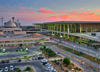 مطارات الدمام