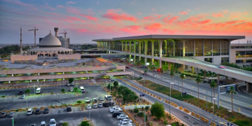 مطارات الدمام