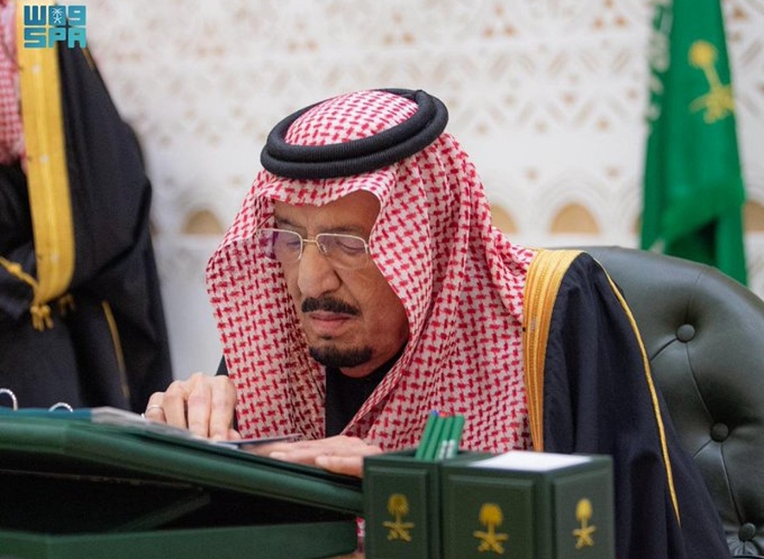 خادم الحرمين الشريفين 