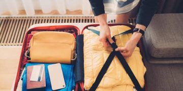 مقارنة بالذكور.. لماذا تسافر النساء بحقائب ممتلئة أكثر من اللازم؟