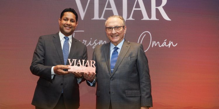 سلطنة عُمان تحصد جائزة الوجهة السياحية الصاعدة لعام 2026 في إسبانيا