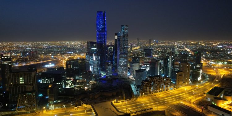 المعرض الصناعي الدولي "إينوبروم" ينطلق في الرياض لتعزيز التعاون الصناعي السعودي الروسي