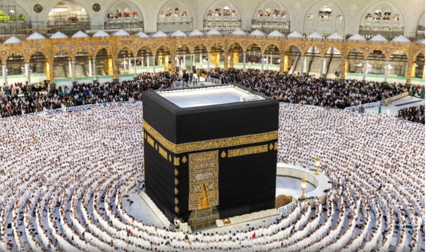 أذان المغرب والإفطار في السعودية