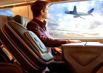 دليلك الرقمي لرمضان: تطبيقات ذكية تضبط صلاتك وإفطارك أثناء السفر