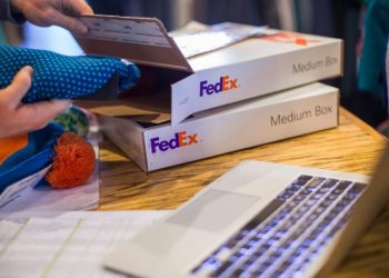 شركات التجارة الإلكترونية الصغيرة والمتوسطة.. كيف تستعد لموسم الذروة في رمضان وعيد الفطر