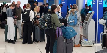 تأجيل نظام الدخول والخروج الأوروبي حتى سبتمبر 2026 لتفادي فوضى السفر الصيفية