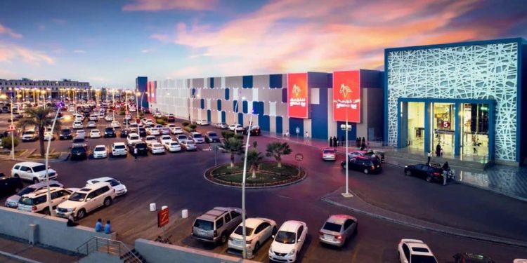 متى تفتح المولات في رمضان بالرياض وجدة