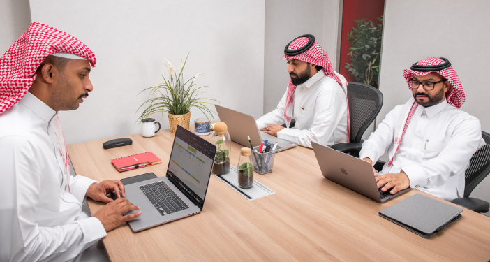 ساعات العمل في رمضان 2026 للقطاع الخاص والحكومي