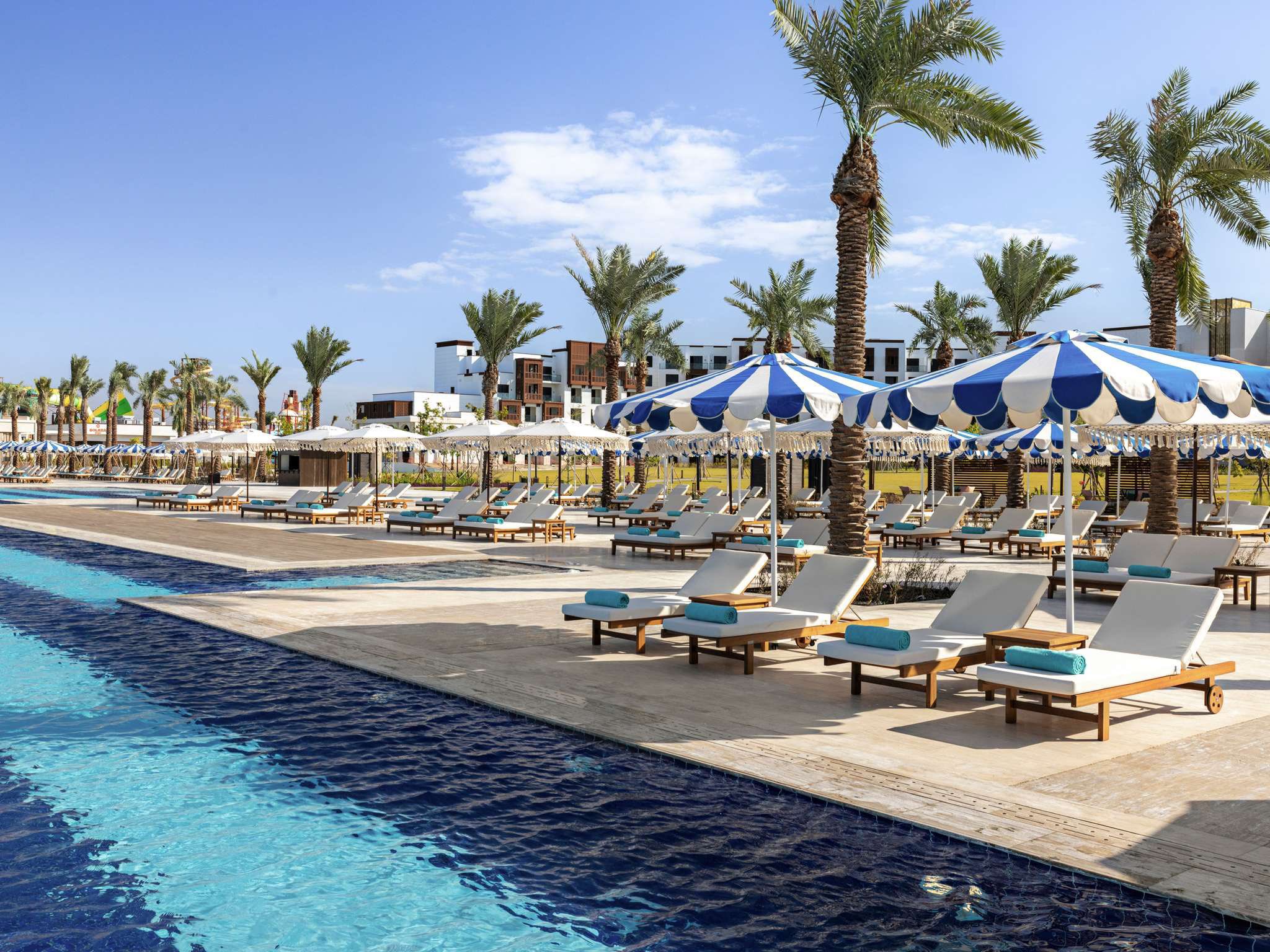 منتجع ريكسوس مرجانة