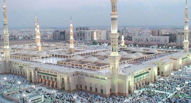 أذان المغرب والإفطار في السعودية