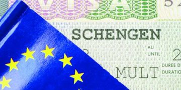 تحذيرات من تداعيات نظام شنغن الجديد على حركة السفر صيفاً، ما القصة؟