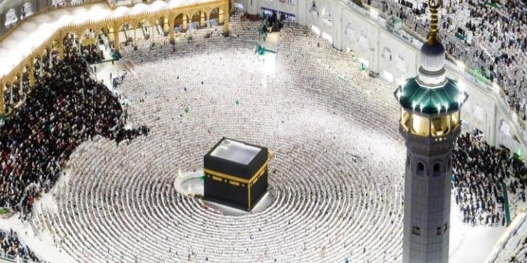 أذان المغرب والإفطار في السعودية