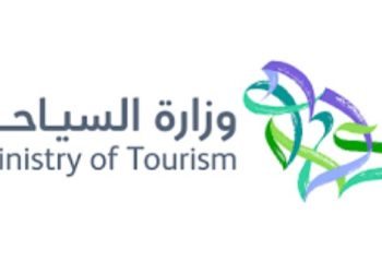 لماذا قررت وزارة السياحة وقف تصاريح السكن الإضافي في مكة والمدينة لموسم الحج؟