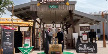 الخطوط السعودية شريك الطيران الرسمي لأكواريبيا وSix Flags مدينة القدية