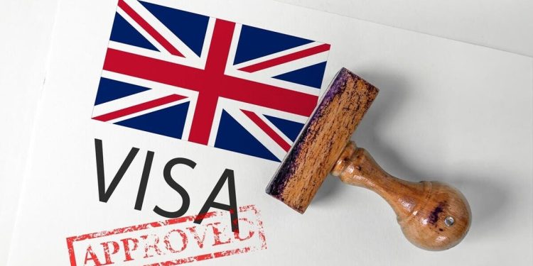 بعد إلغاء بريطانيا للتأشيرة الورقية.. دليلك المبسط لنظام السفر الجديد