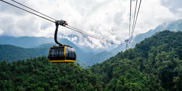 من قلب الطبيعة في البوسنة.. تلفريك جديد يربط هراسنيكا بقمم إيغمان الساحرة