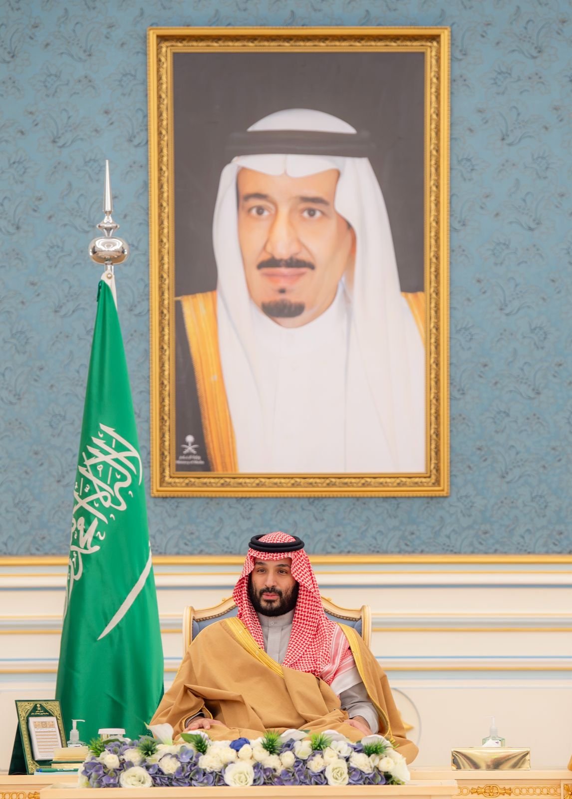 ولي العهد يستقبل المهنئين بشهر رمضان