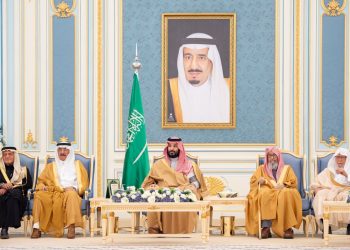 ولي العهد يستقبل المهنئين بشهر رمضان