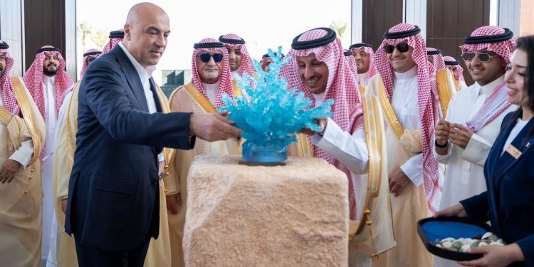 لضمان جودة الخدمات المقدمة لضيوف الرحمن خلال رمضان.. وزير السياحة يتفقد جاهزية مرافق السياحية