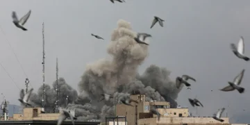 الحرب في إيران