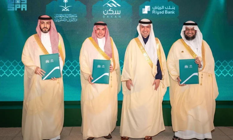 اتفاقية شراكة لتوفير 100 وحدة سكنية لمستفيدي صندوق الشهداء