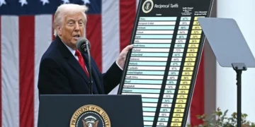 هيئة الجمارك الأمريكية تعلن صعوبة تنفيذ حكم قضائي برد رسوم جمركية فرضها ترمب